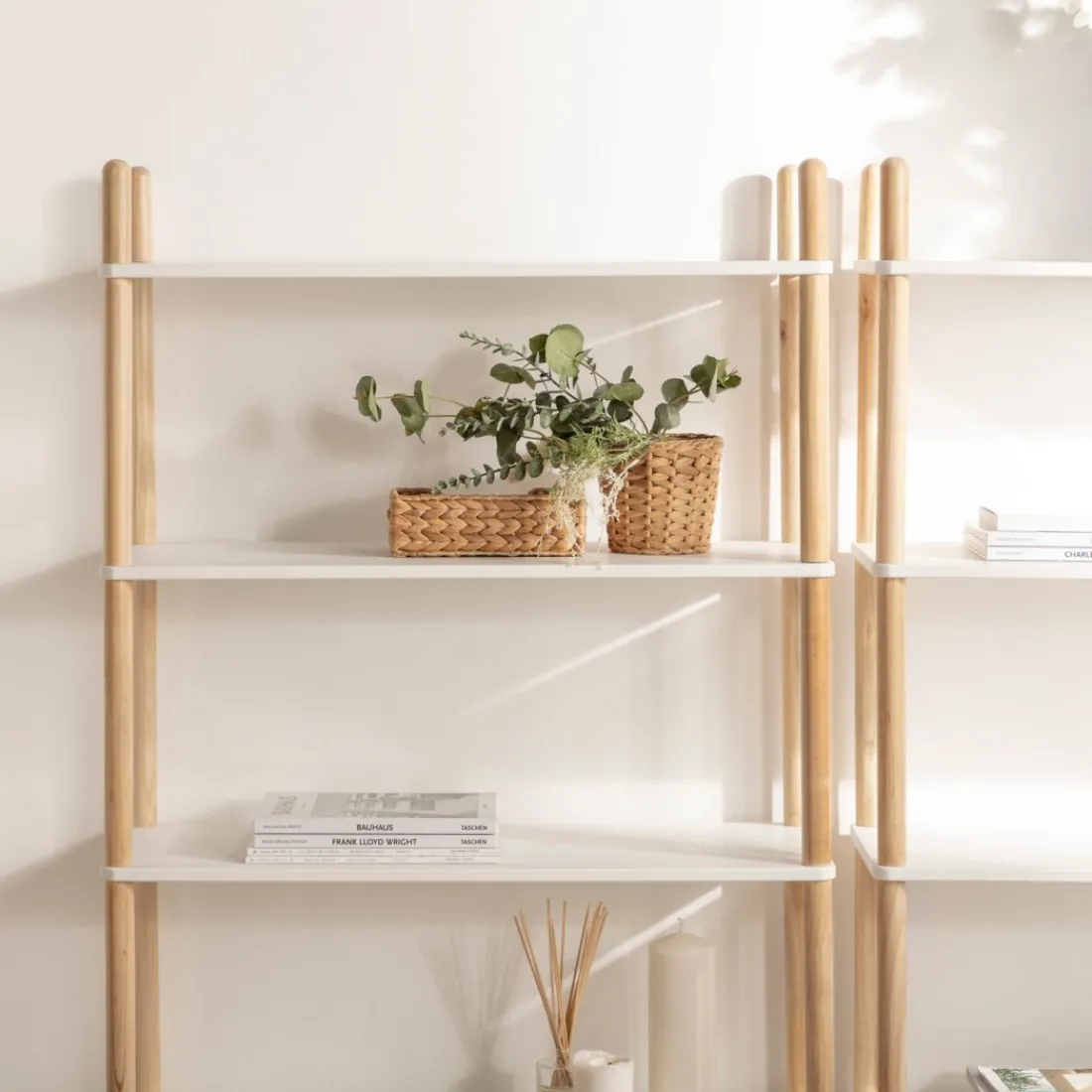 Klast Home Estanterías>Daka