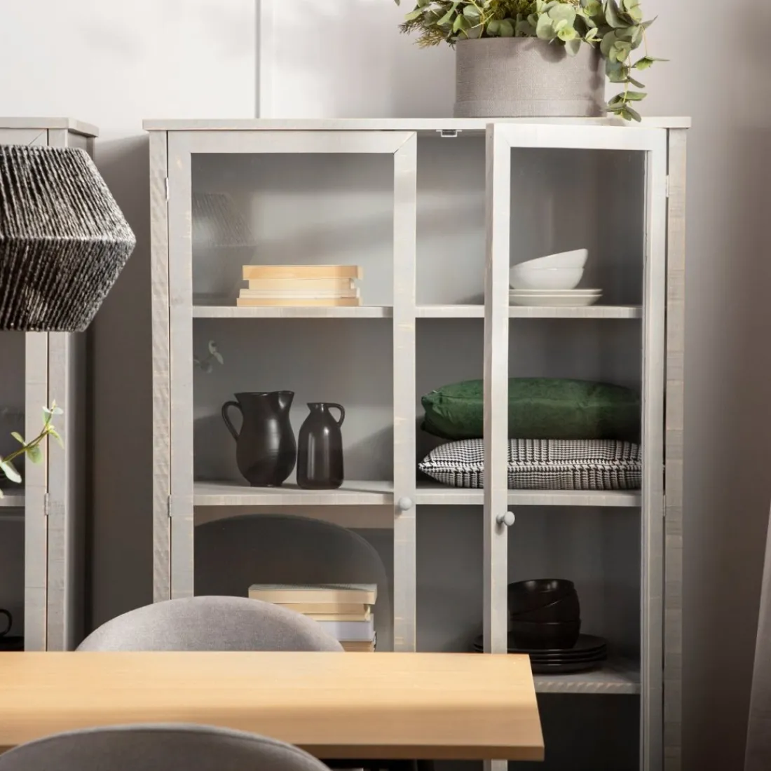 Klast Home Vitrinas>Folk Gris