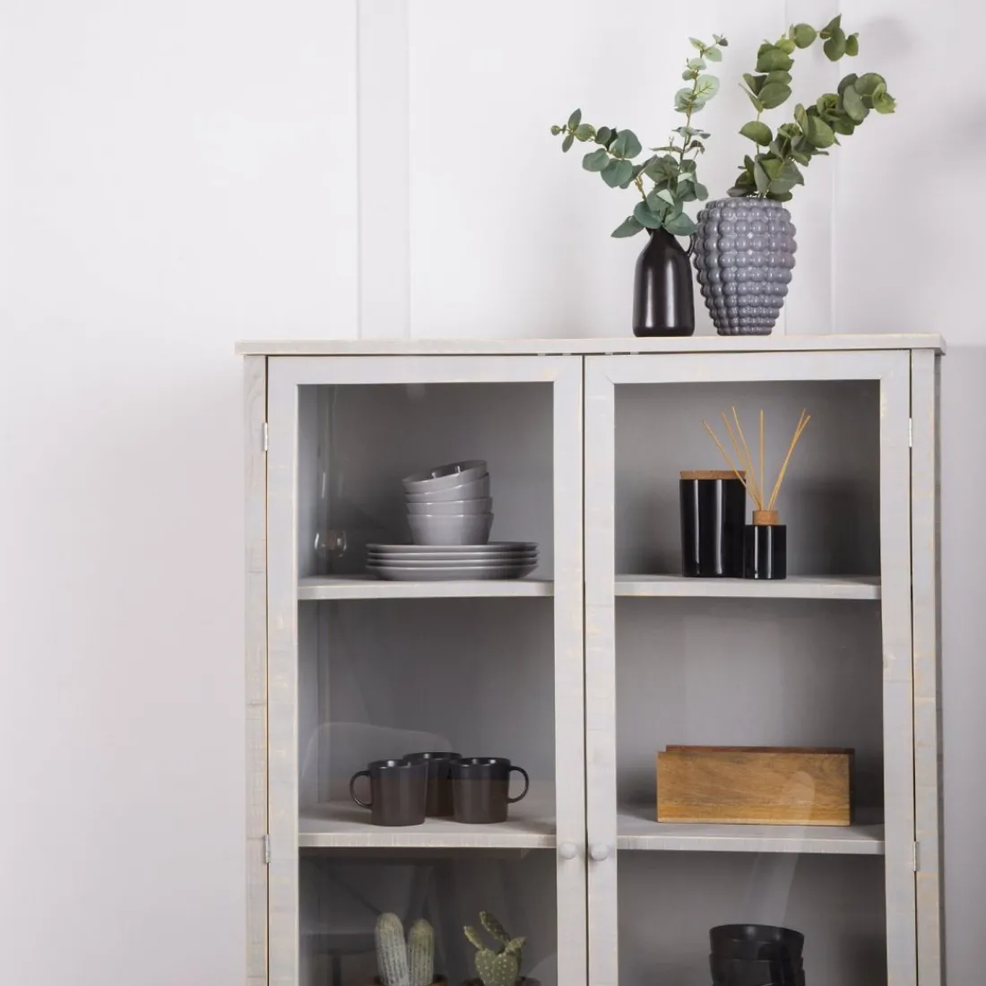 Klast Home Vitrinas>Folk Gris