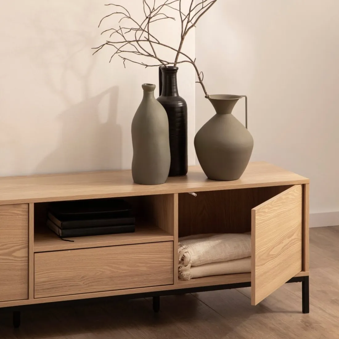 Klast Home Muebles Tv>Remi